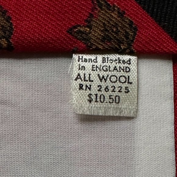 Vintage Jack Wood Ltd. Charlotte Neck Tie Wolf Print Red Wool Blocked in England - Picture 6 of 11